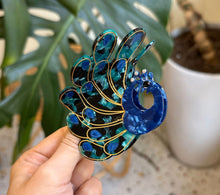 Load image into Gallery viewer, Peacock Hair Claw - Blue
