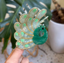 Load image into Gallery viewer, Peacock Hair Claw - Green
