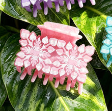 Load image into Gallery viewer, The Hawaiian Quilt Hair Claw Collection
