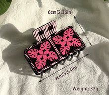 Load image into Gallery viewer, Pink Checkered Hawaiian Quilt Hair Claw
